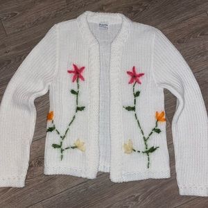 VINTAGE White Floral Sweater